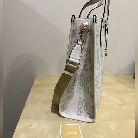 NWT MICHAEL KORS Maple Large NS Logo Tote Vanilla/Cream - Picture 5 of 6